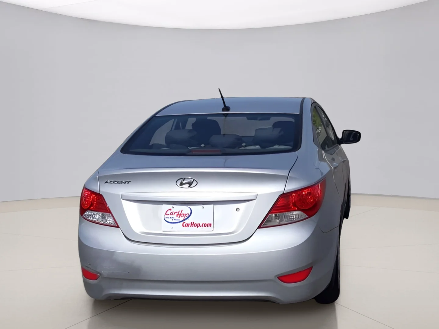 Used 2014 Silver Hyundai GLS image 9