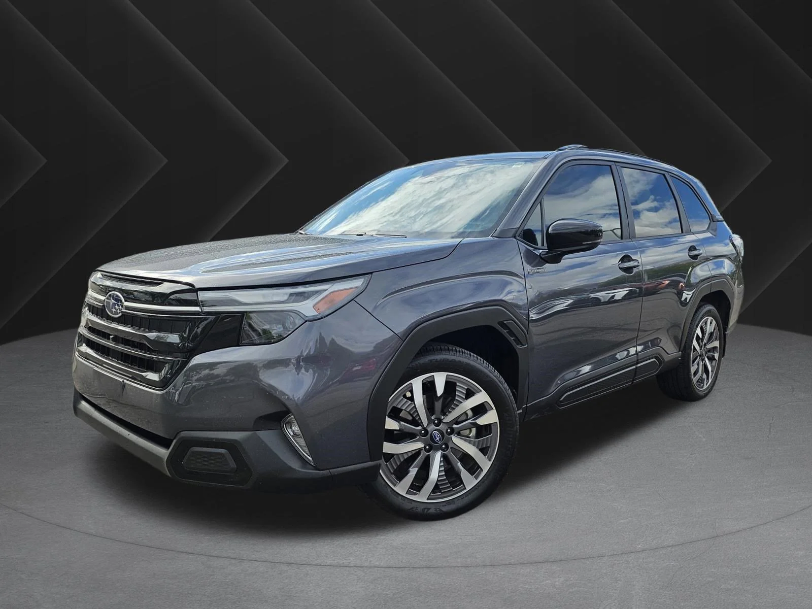 2025 Subaru Forester Touring Hybrid's photo
