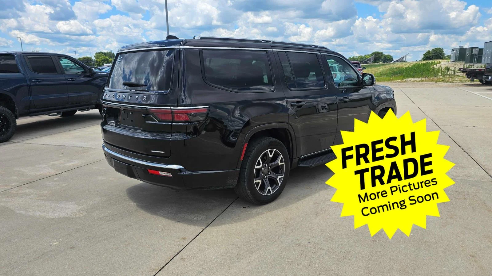 Used 2024 Diamond Black Crystal Pearlcoat Jeep Series III image 3