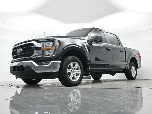 Used 2023 Agate Black Metallic Ford XL image 22