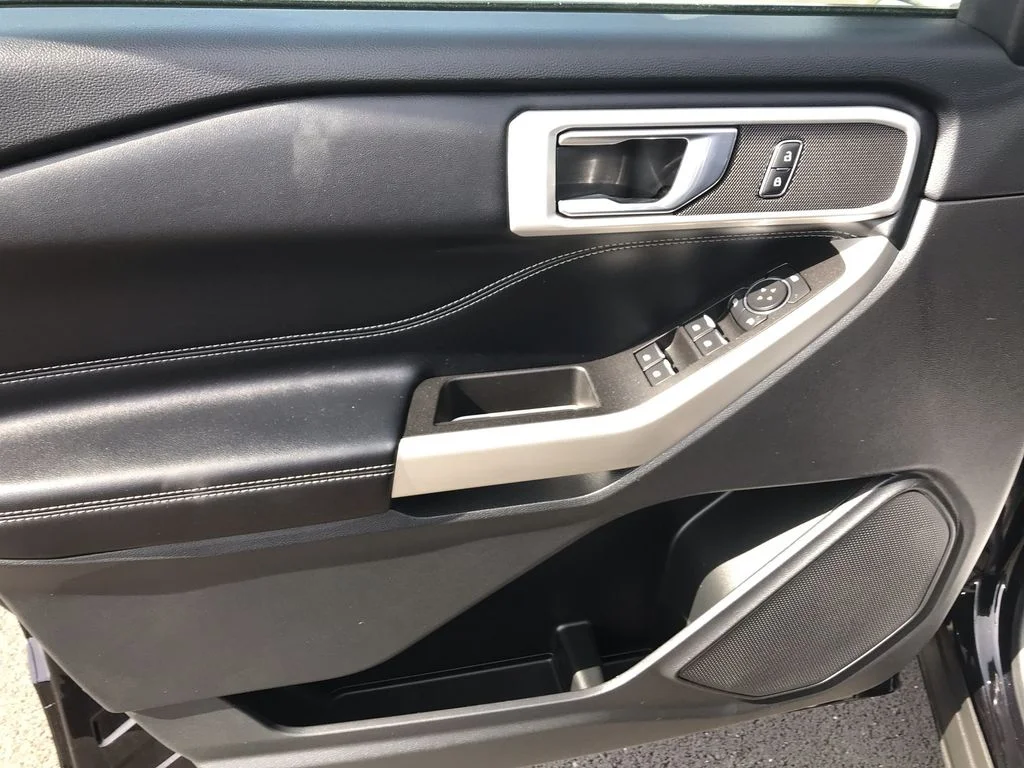 Used 2022 Black Ford XLT image 13