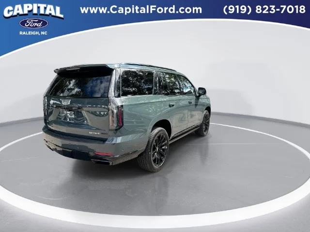 Used 2026 Green Cadillac Sport image 8