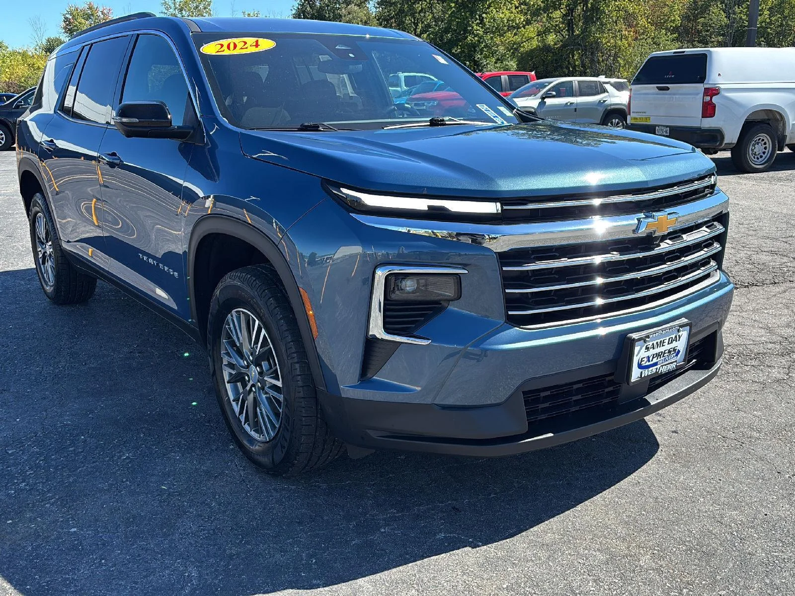 Used 2024 Lakeshore Blue Metallic Chevrolet LT image 10