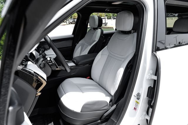 New 2026 White Land Rover Dynamic SE image 41