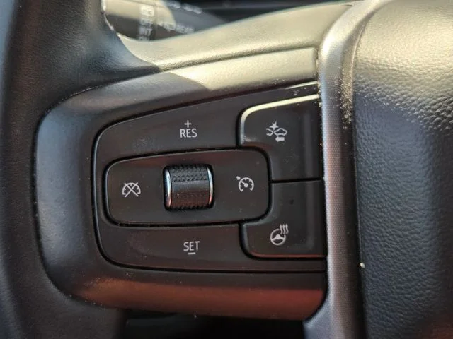 Used 2023 Red GMC SLT image 22