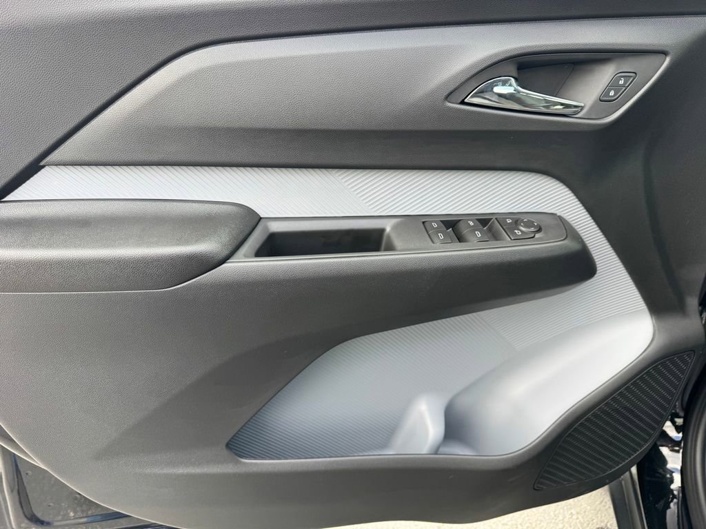 2027 Chevrolet Bolt LT - Photo 15