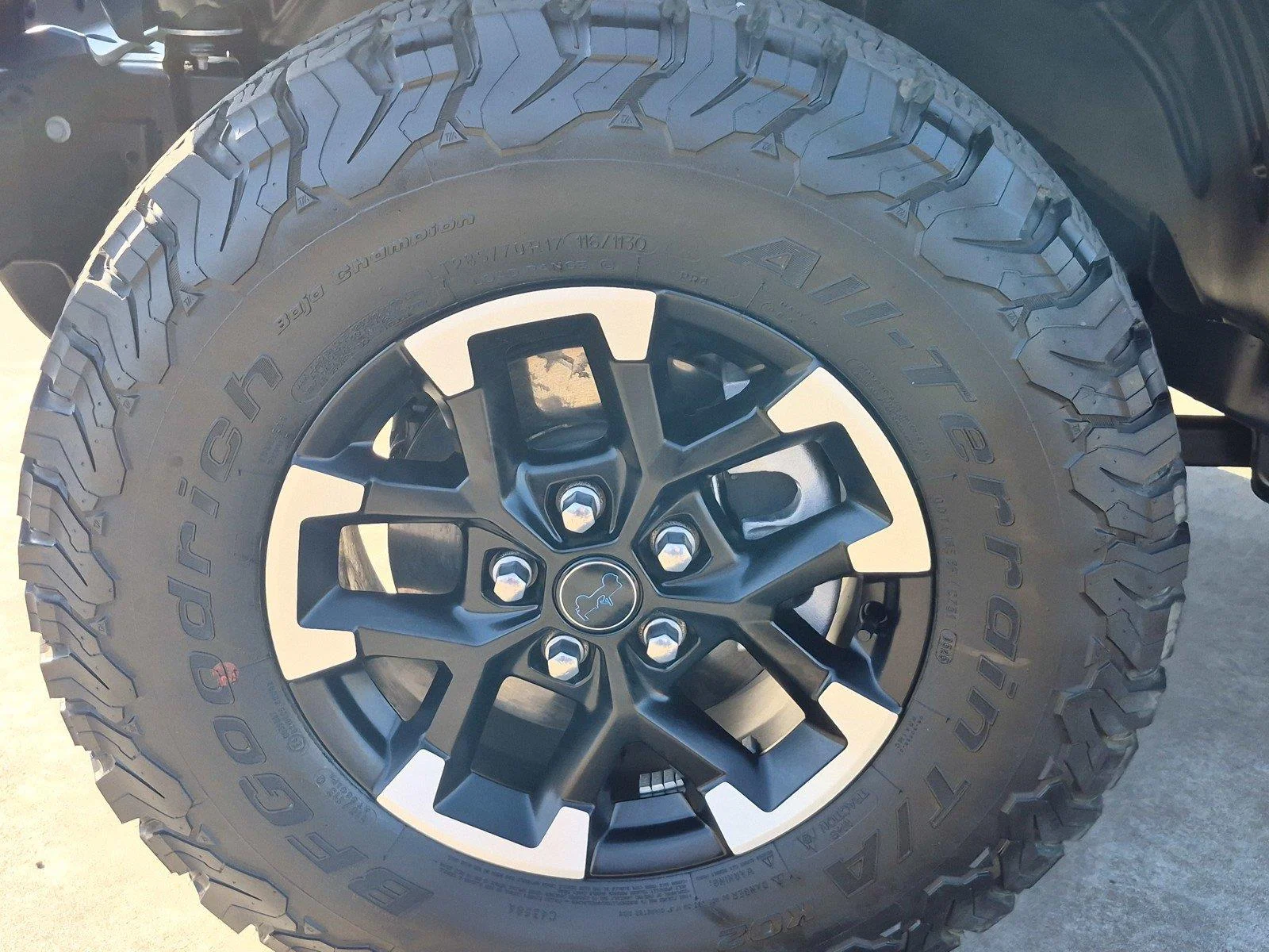 Certified Used 2025 Granite Crystal Metallic Clearcoat Jeep Rubicon image 17