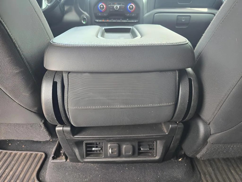 Used 2020 Shadow Gray Metallic Chevrolet LT image 9