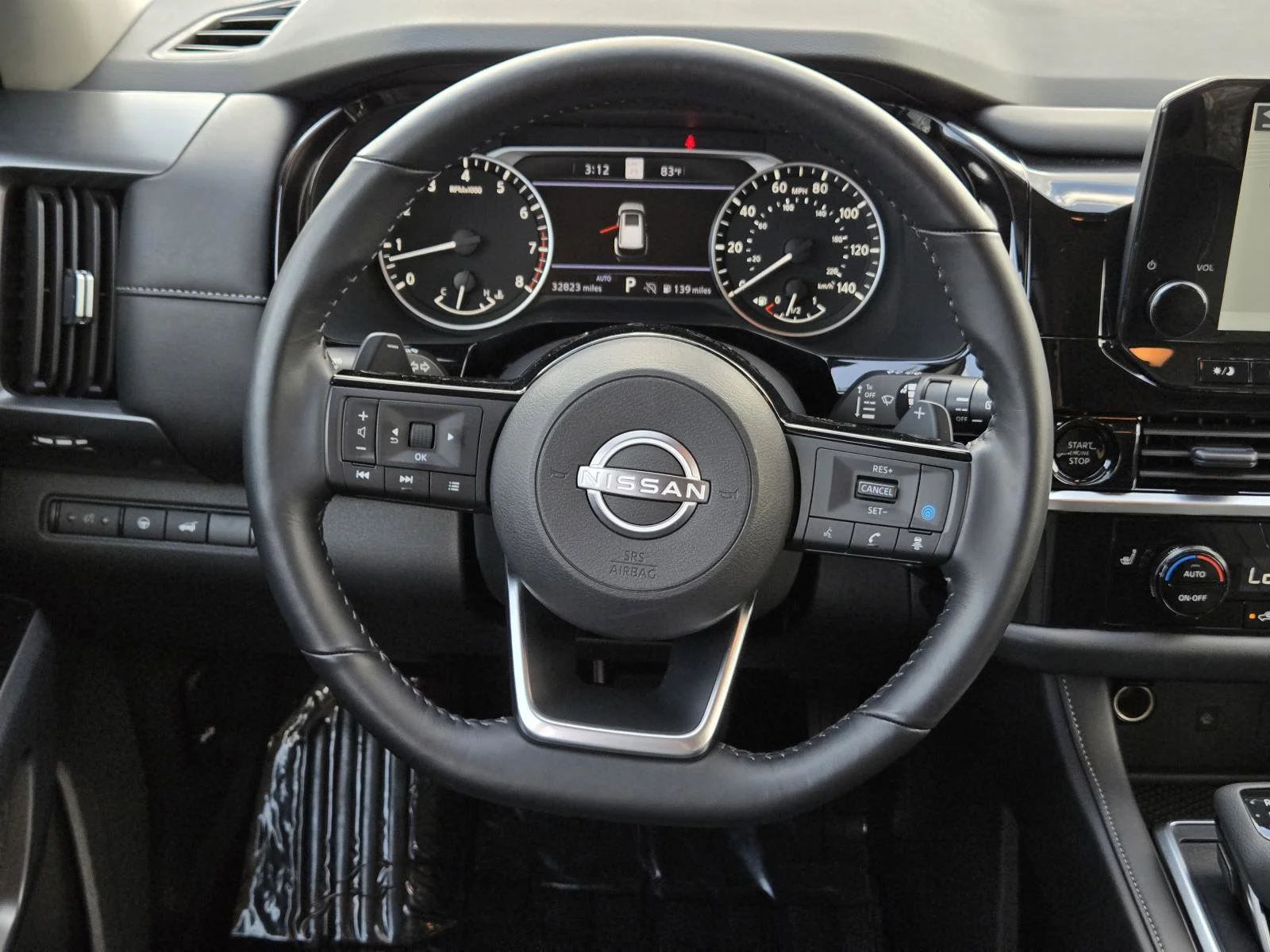 2025 Nissan Pathfinder SL - Photo 26
