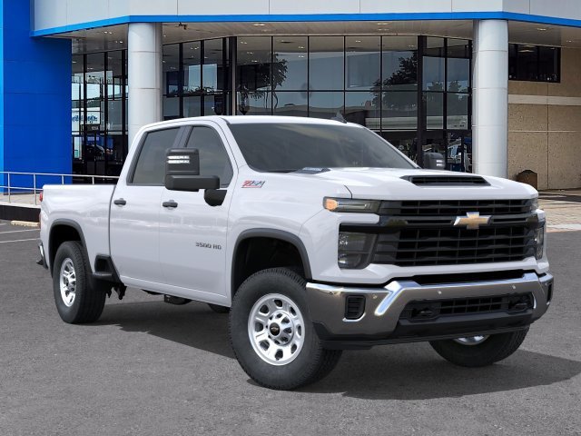 New 2026 Summit White Chevrolet WT image 7