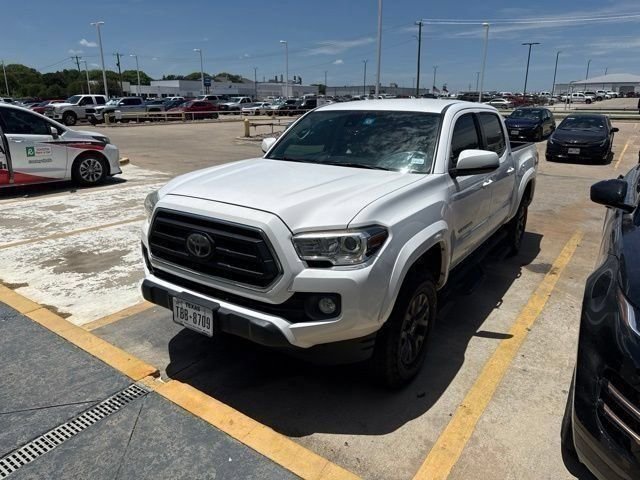 Used 2020 White Toyota SR5 image 3