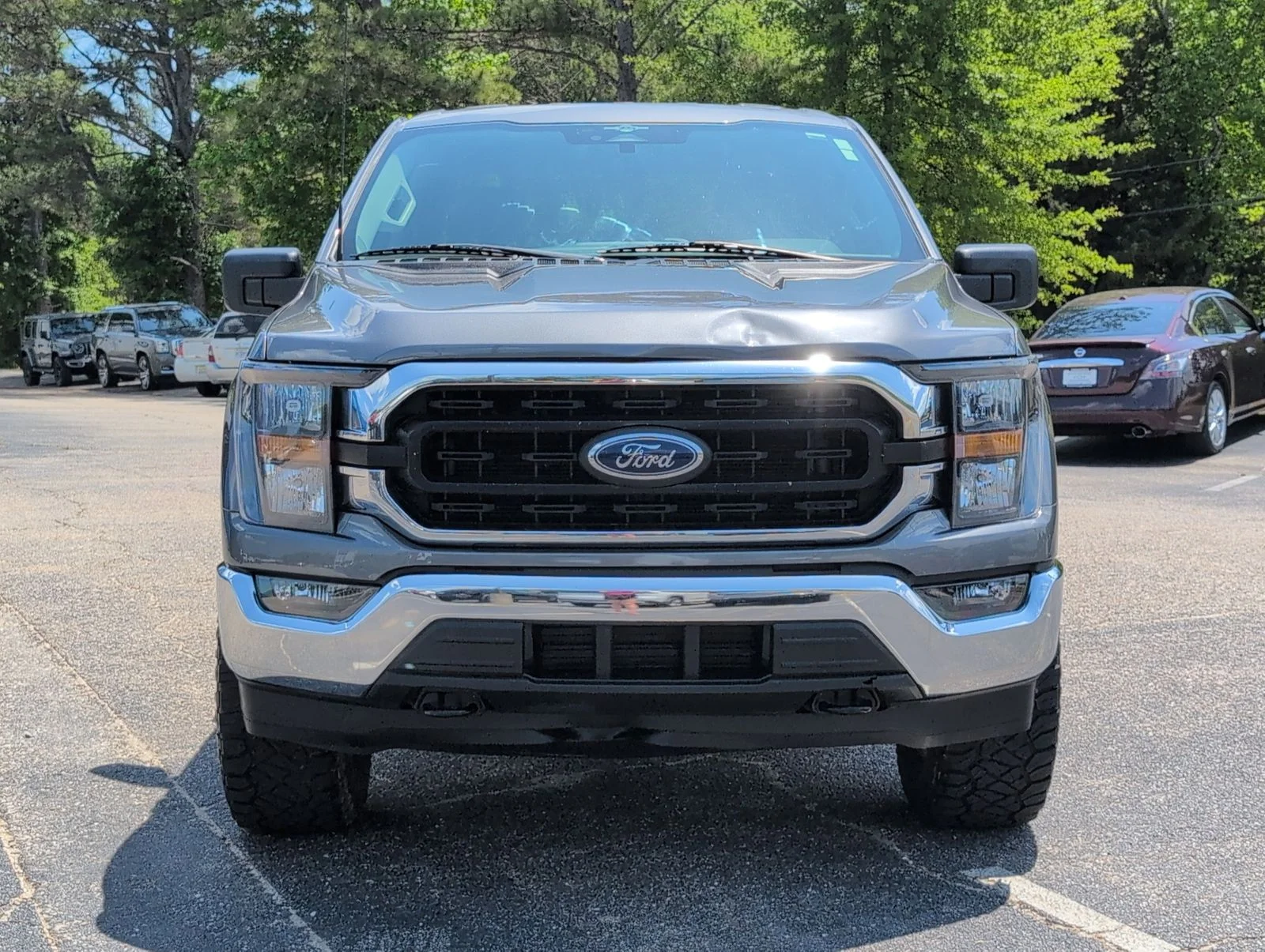 Used 2023 Gray Ford XLT image 9