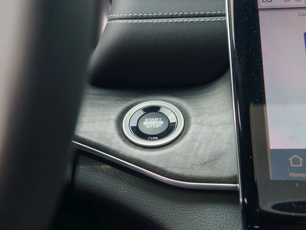 Used 2023 Black Jeep Overland image 28