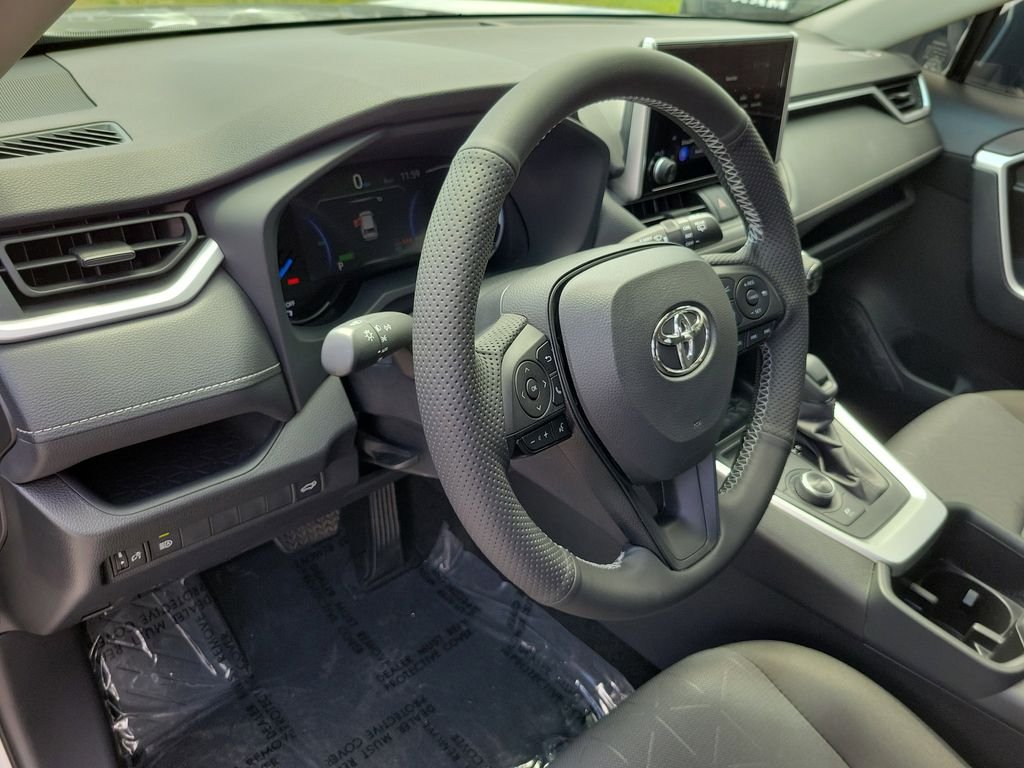 Used 2024 Silver Toyota XLE image 19