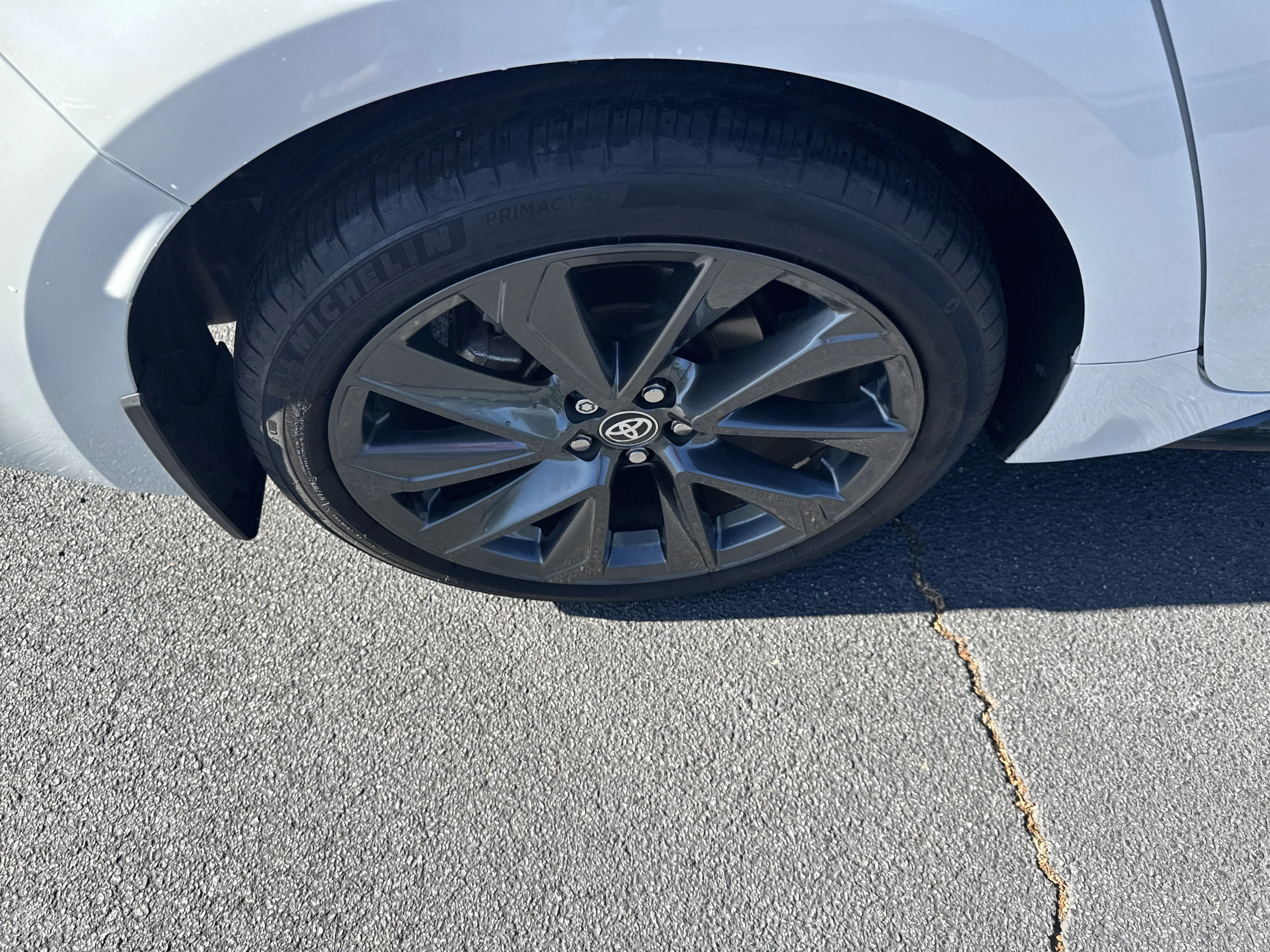Used 2024  Toyota  image 11