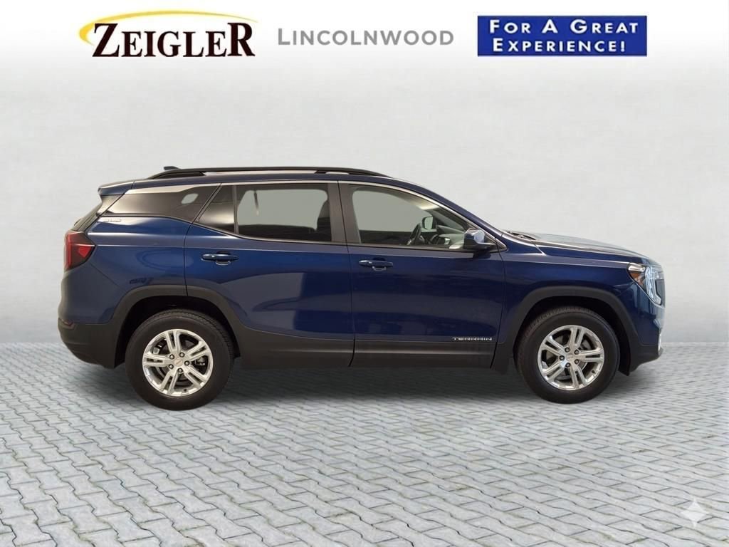Used 2022 Marine Metallic GMC SLE image 7