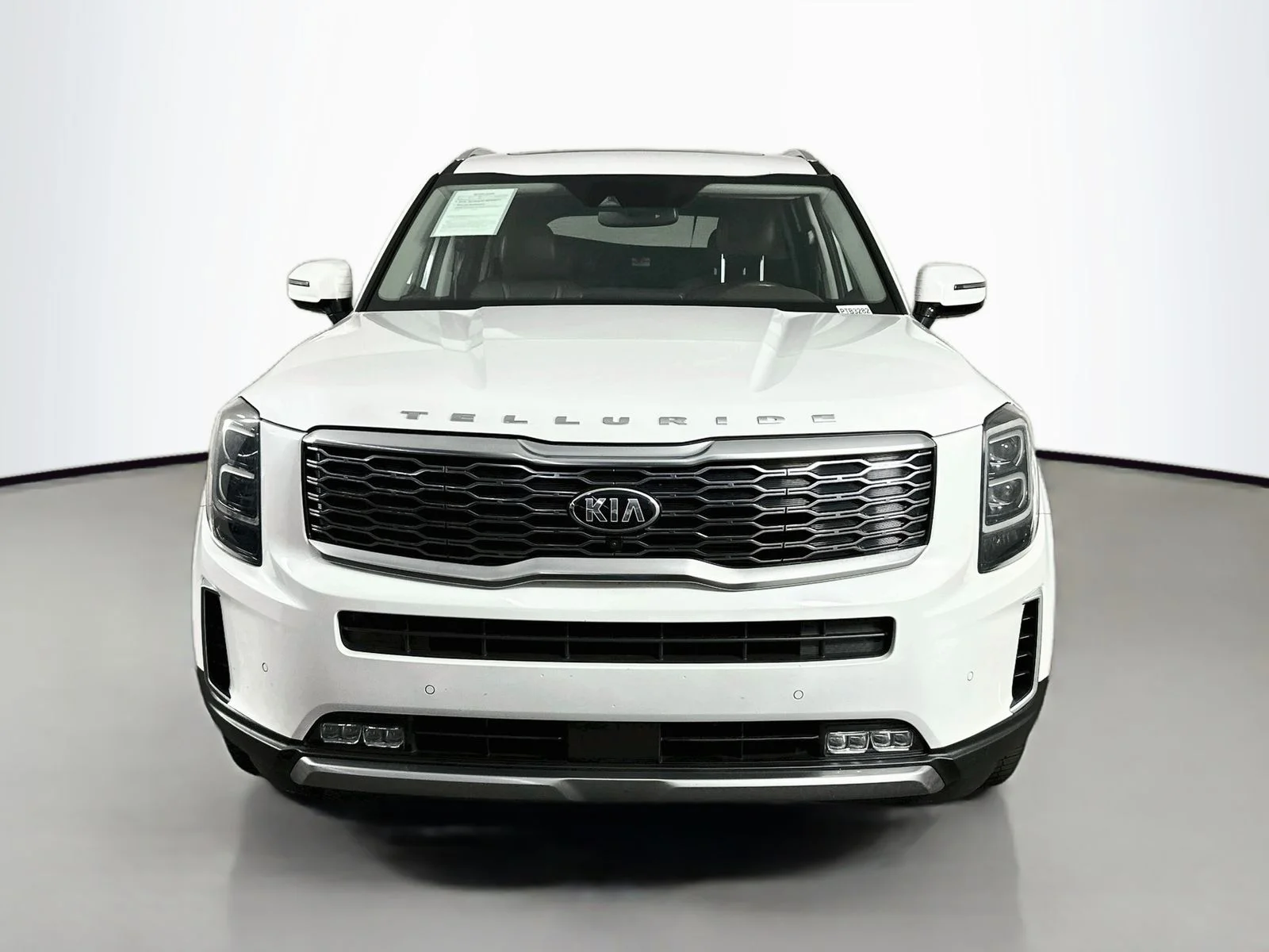 Used 2020 Snow White Pearl Kia SX image 2