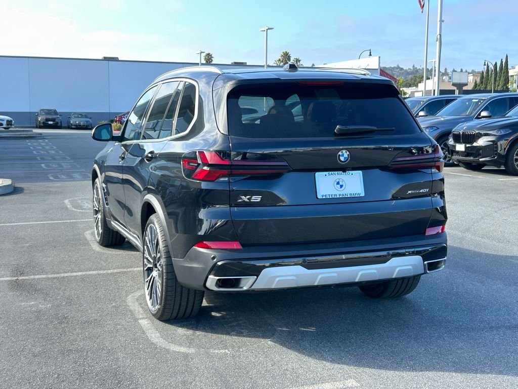 New 2026 Black Sapphire Metallic BMW xDrive40i image 3