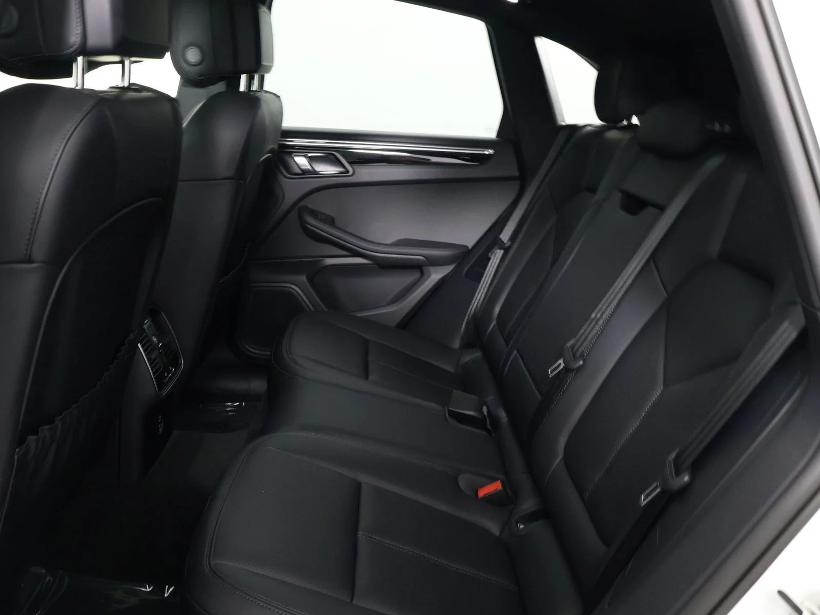 Certified Used 2026 White Porsche  image 33