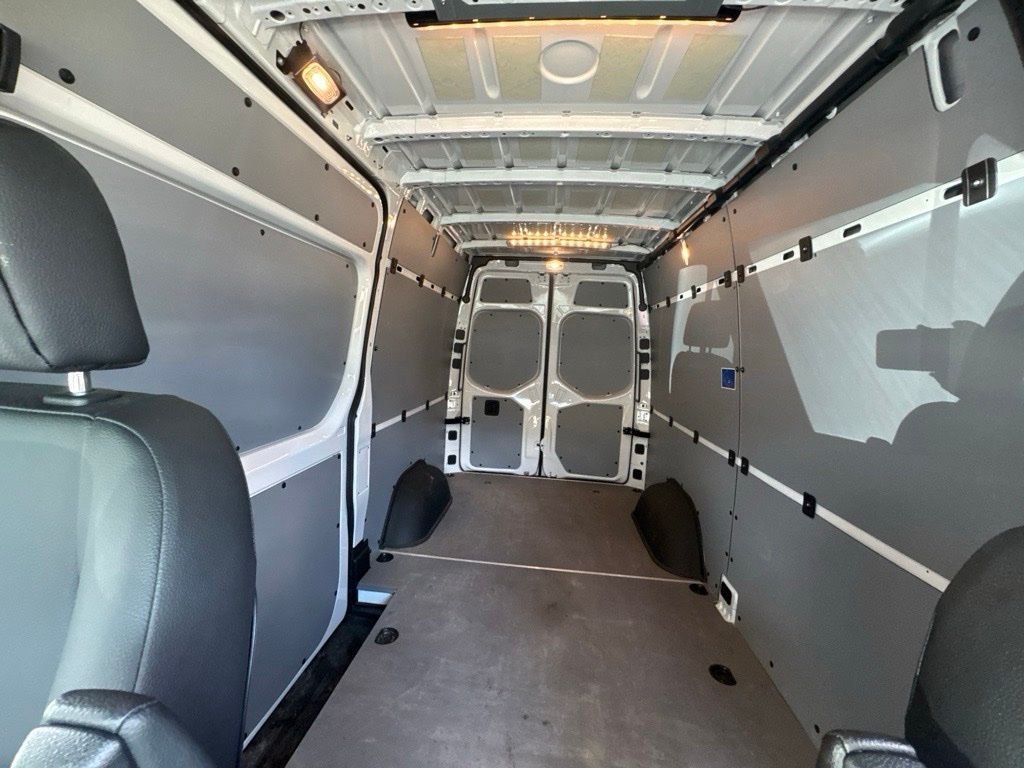 Used 2025 White Mercedes-Benz Cargo 144 WB image 10