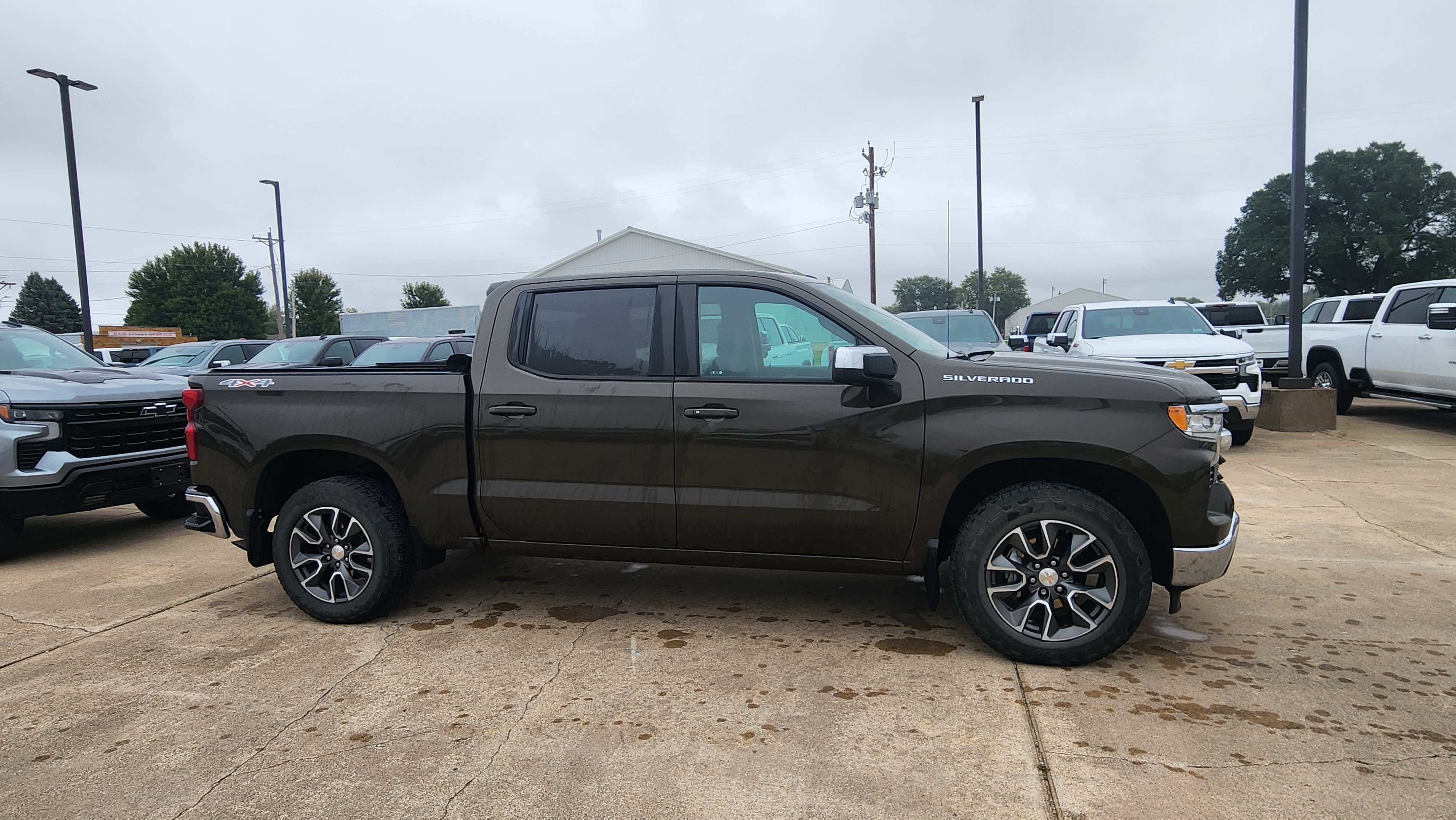 Certified Used 2023 HARVEST BRONZE METALLIC Chevrolet LT image 4