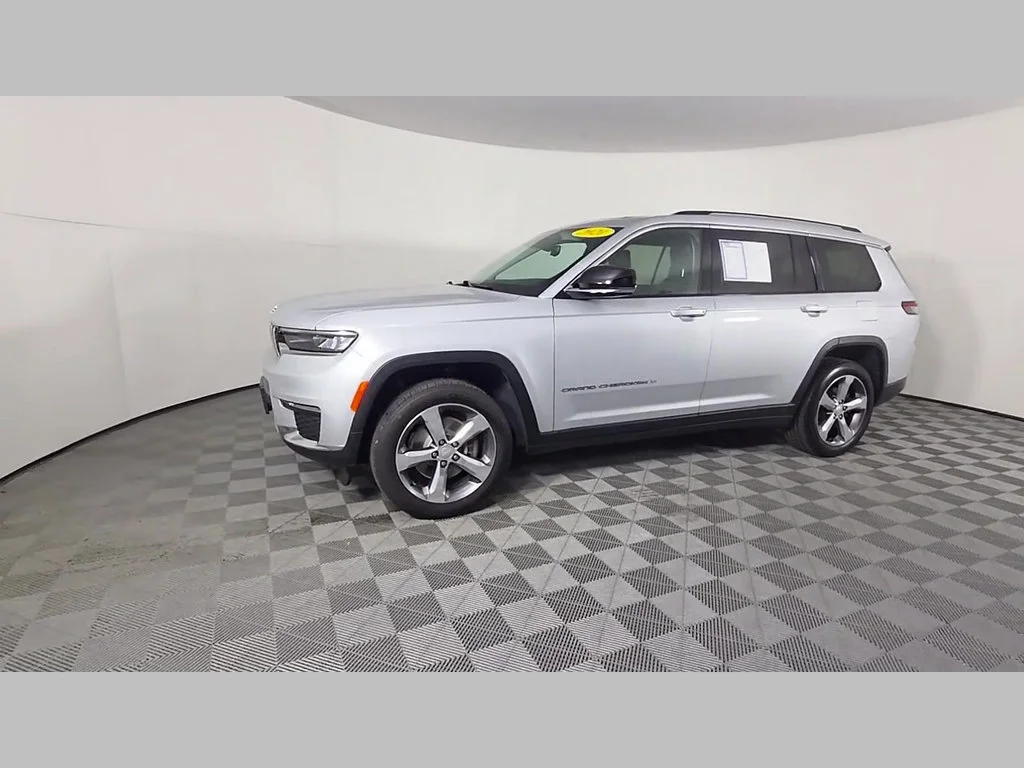 Used 2021 Silver Zynith Jeep Limited image 51