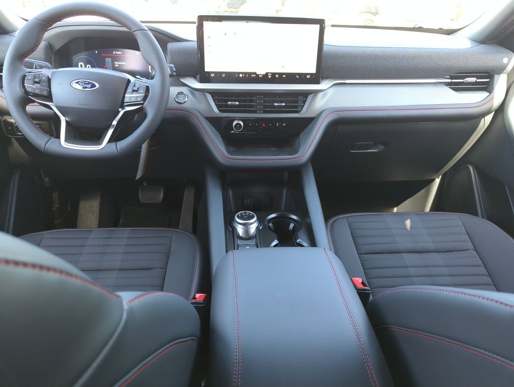 New 2026 Agate Black Metallic Ford ST-Line image 14