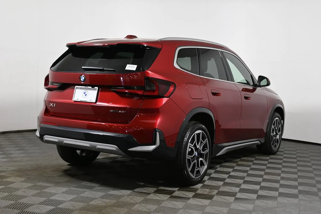 Used 2026 Red BMW xDrive28i image 7