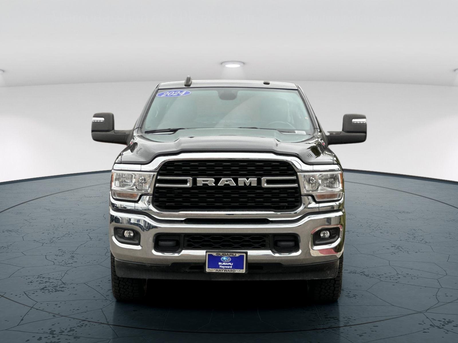 Used 2024 Diamond Black Ram Big Horn 4D Crew Cab image 9