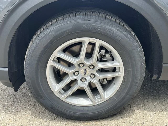 New 2026 Carbonized Gray Metallic Ford Active image 7