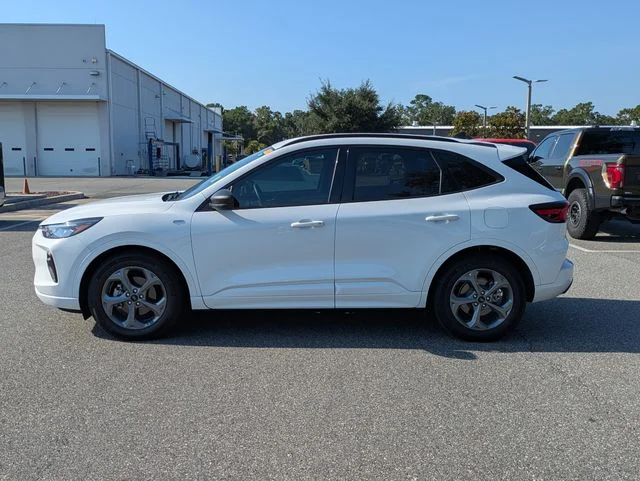 Used 2023 Oxford White Ford ST-Line image 6