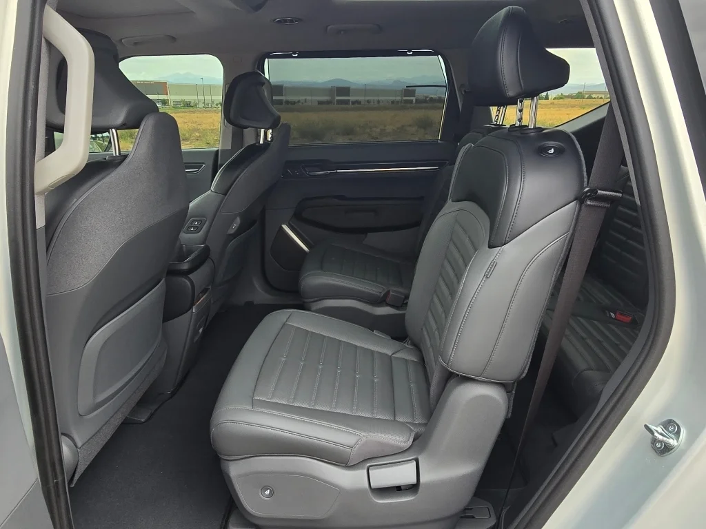 Used 2024 Ivory Silver Matte Kia Land image 11