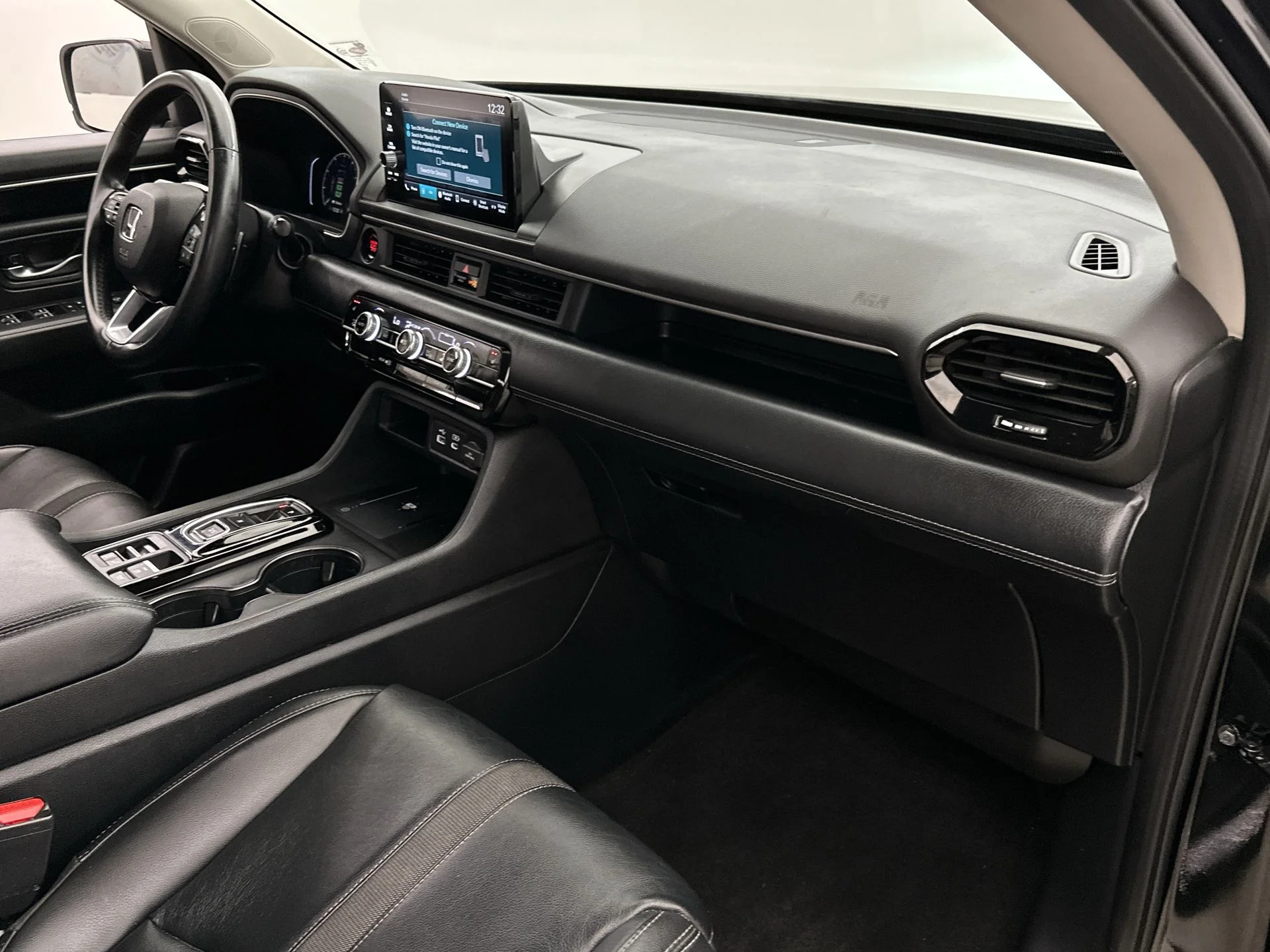 Used 2023 Black Honda EX-L image 13