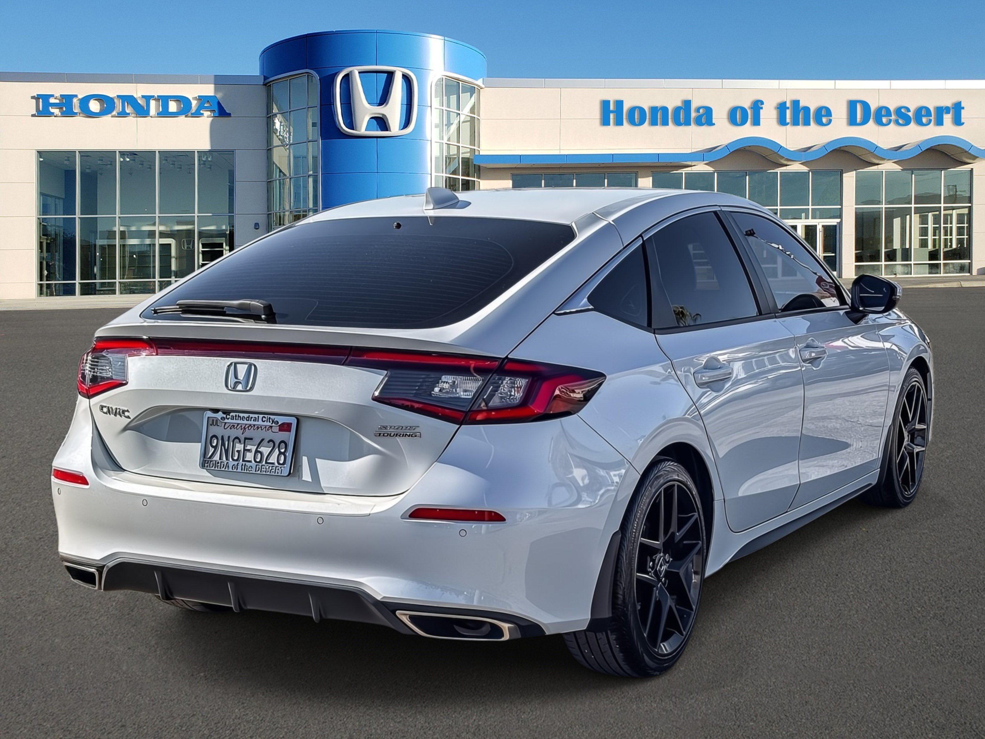 Used 2024 Platinum White Pearl Honda Sport Touring image 6