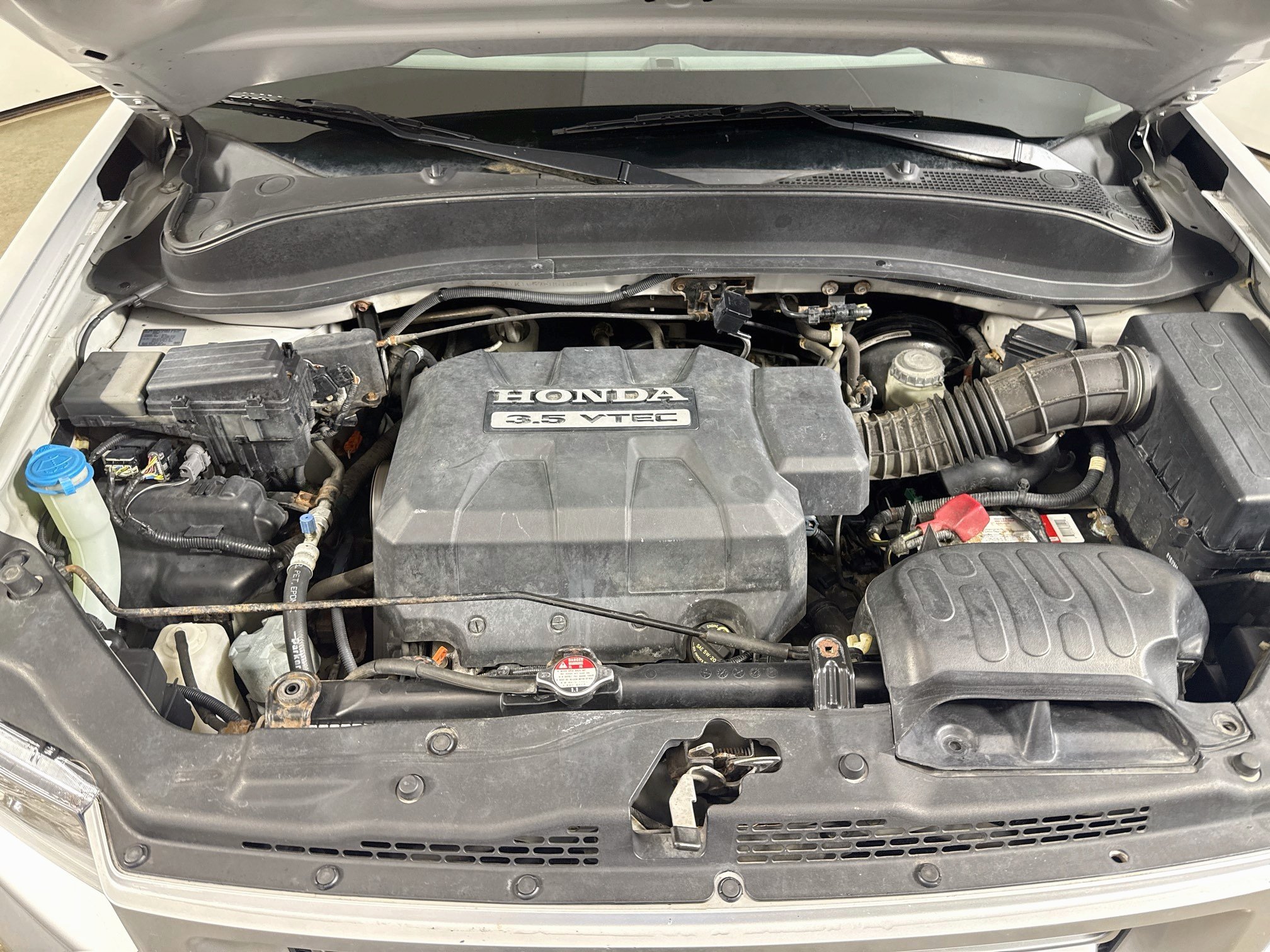 Used 2006 Billet Silver Metallic Honda RTL image 30