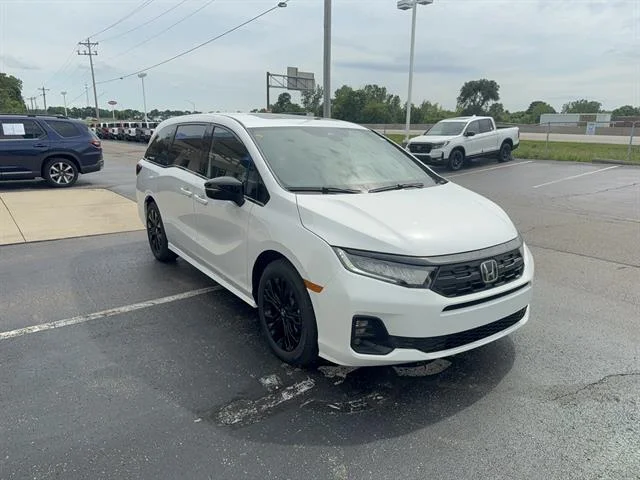 New 2026 Platinum White Pearl Honda Sport-L image 3