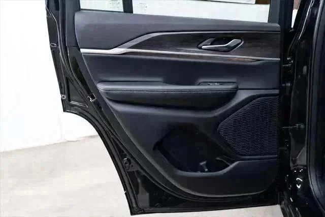 2025 Jeep Grand Cherokee Limited - Photo 26