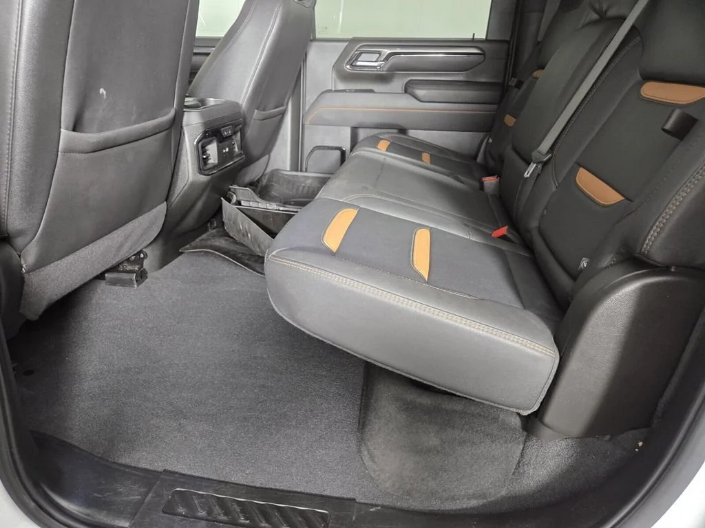 Used 2025 Summit White GMC AT4 image 23