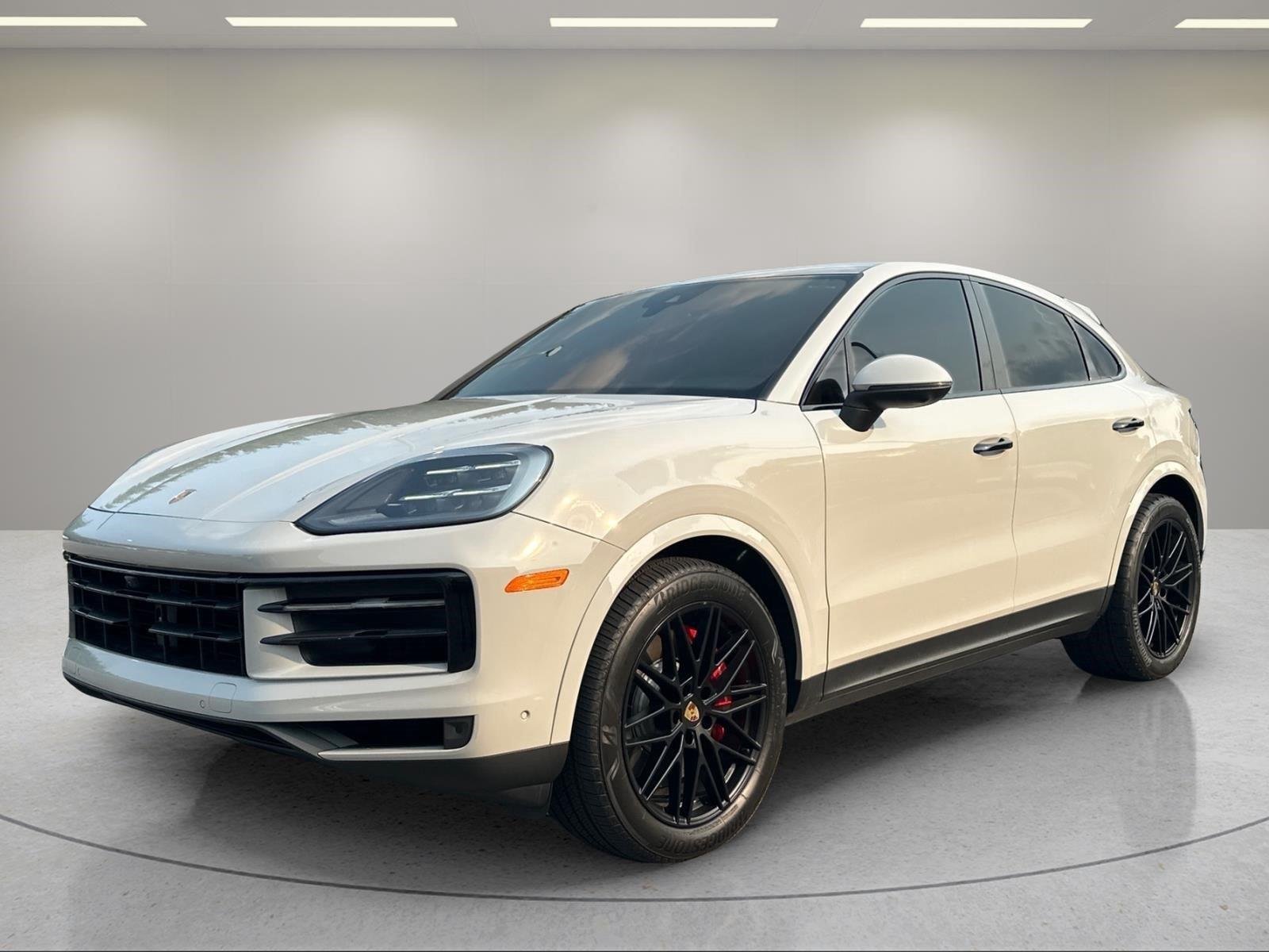Used 2024 Chalk Porsche S image 1