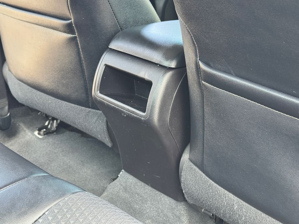 Used 2014 White Toyota SE image 23