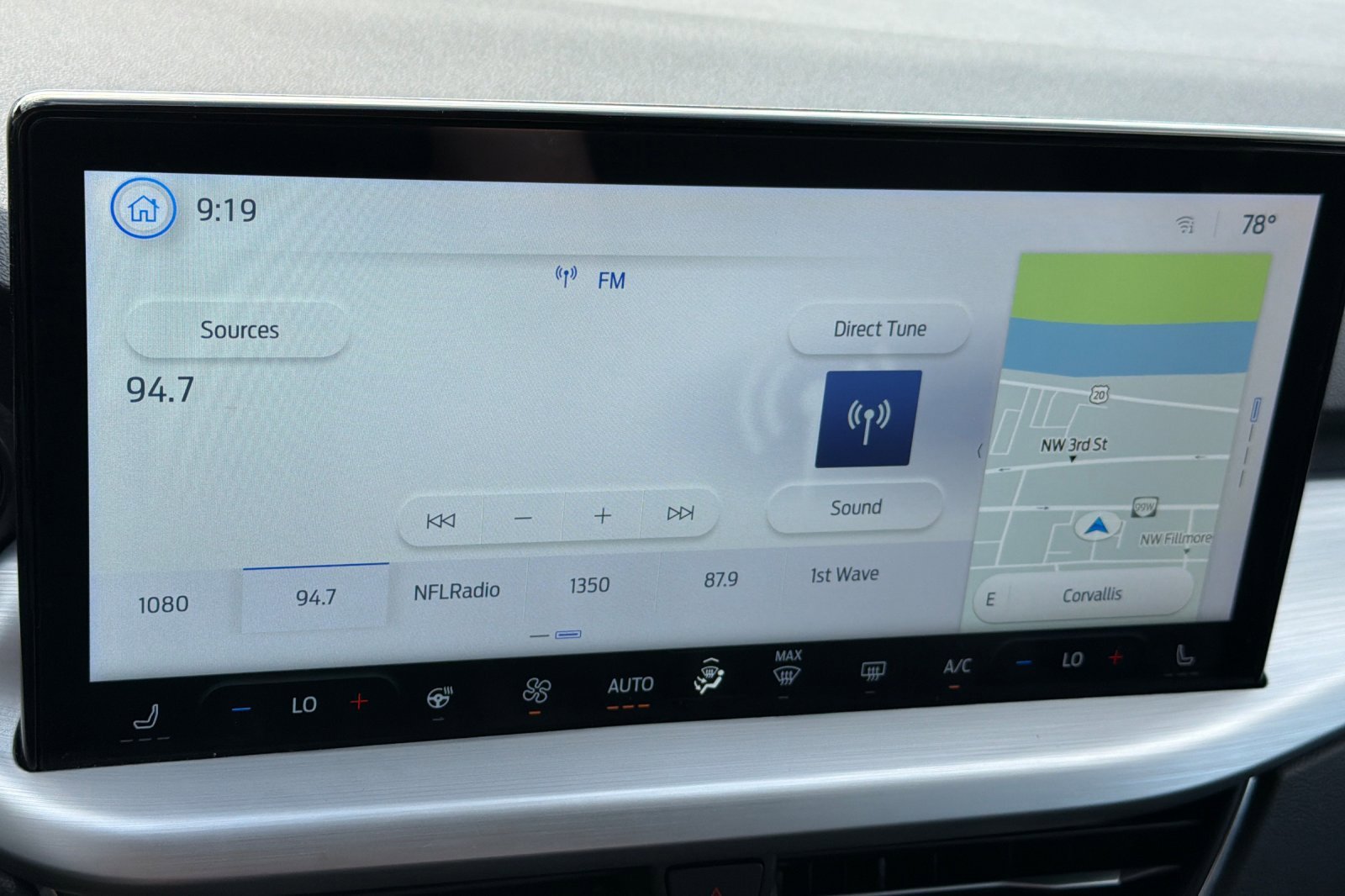 Used 2024 Blue Ford Platinum image 17