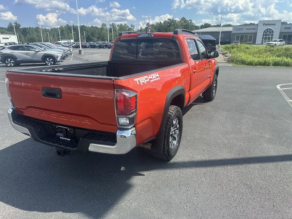 Used 2018 Red Toyota TRD Off-Road image 8