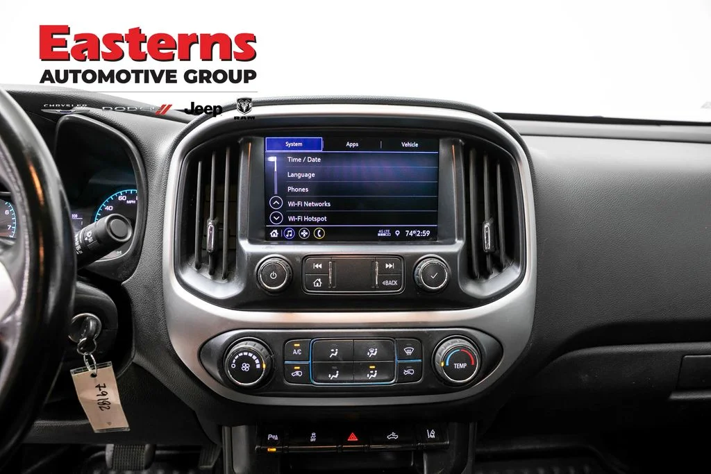 Used 2021 Gray Chevrolet LT image 13