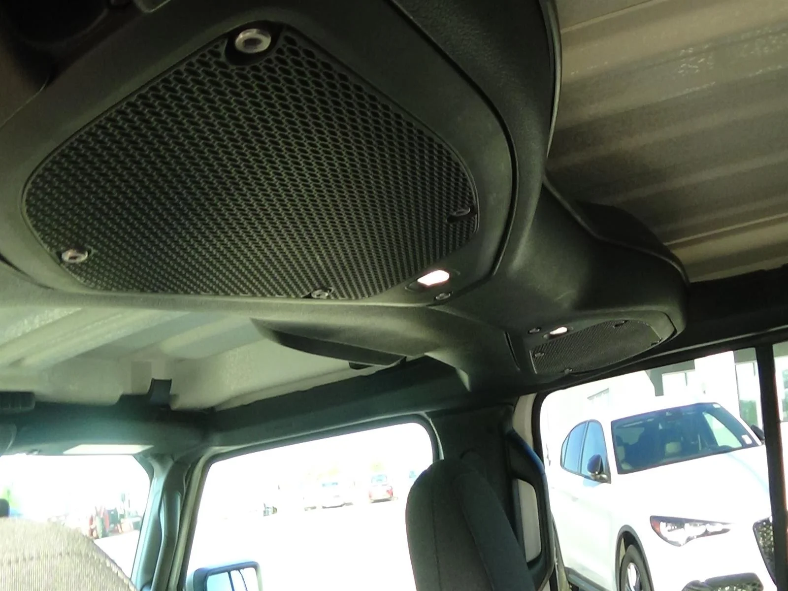 Certified Used 2025 Bright White Clear Coat (pw7) Jeep Backcountry 4xe image 13