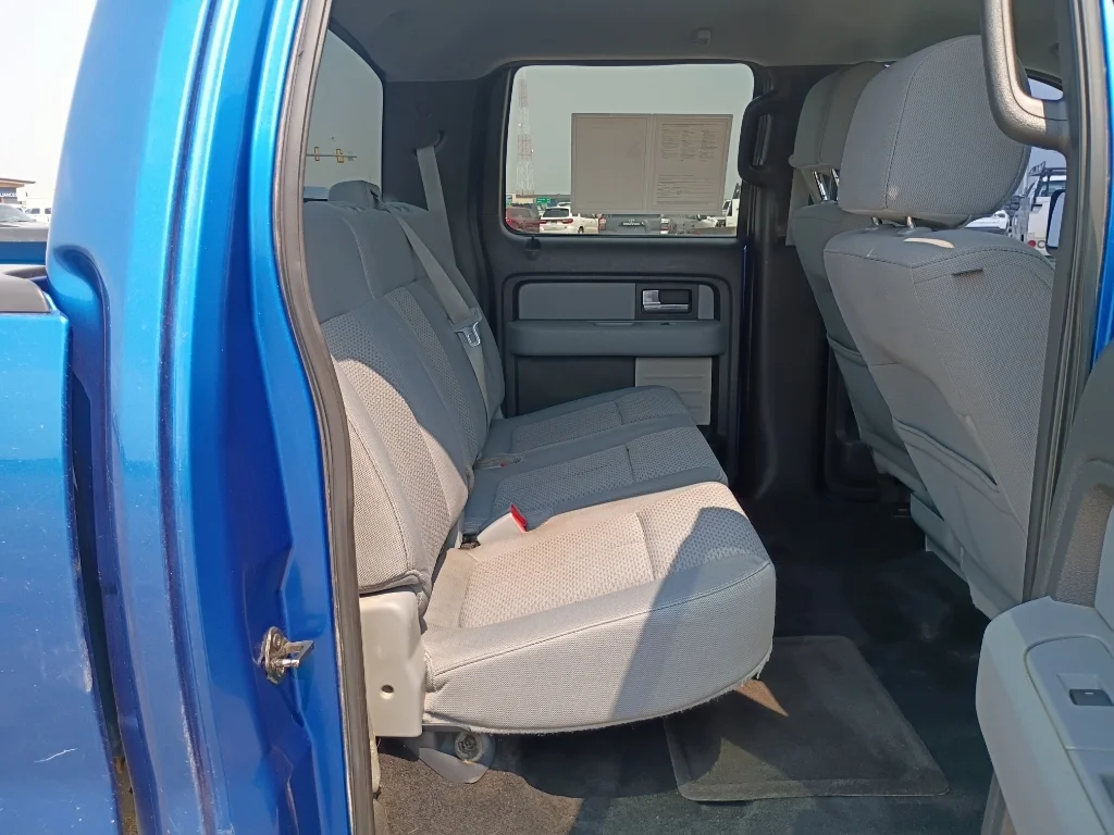 Used 2012 Blue Ford XLT image 11