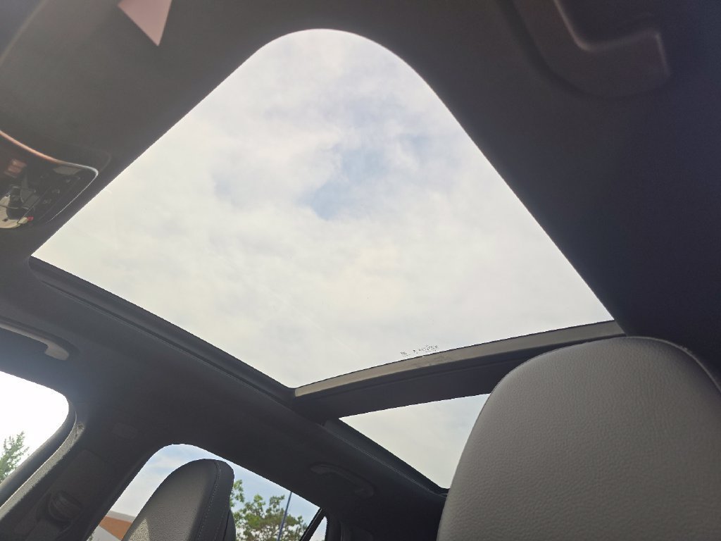 New 2027 Graphite Grey Metallic Mercedes-Benz GLC 300 image 41