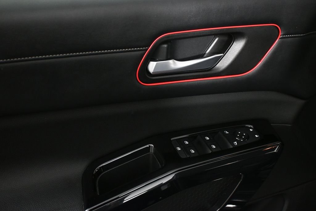 Used 2022 Black Nissan S image 8