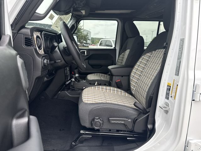 New 2026 White/off-white Jeep 85th Anniversary Edition image 9