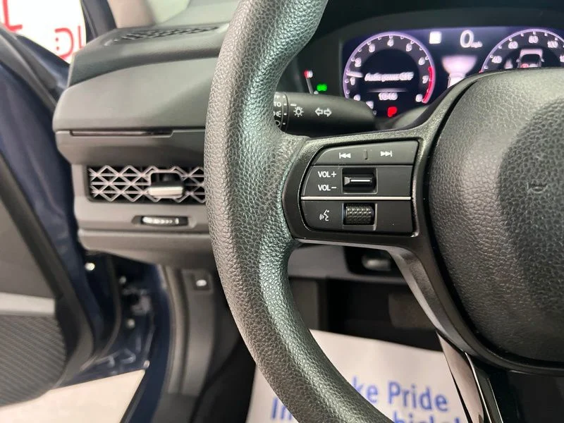 Used 2023  Honda EX image 23