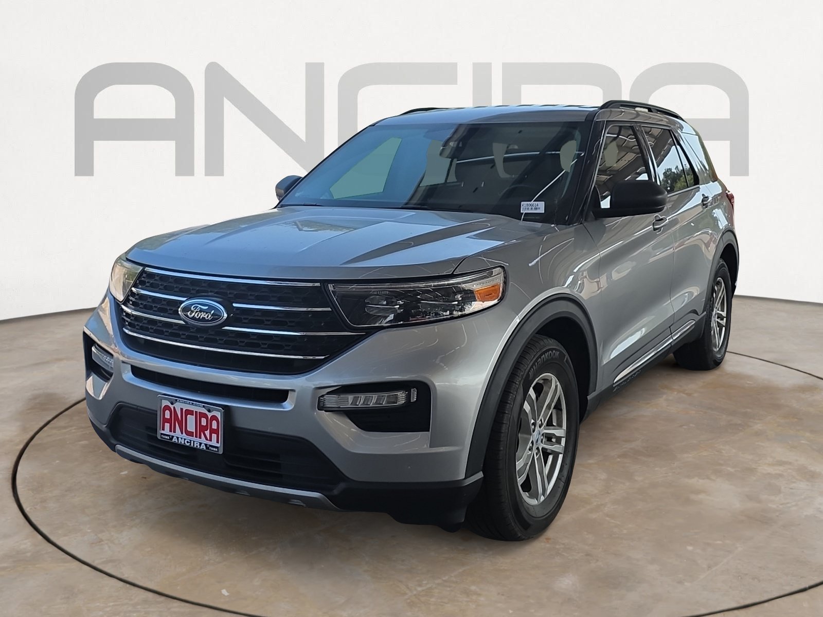 Used 2023 Iconic Silver Metallic Ford XLT image 4